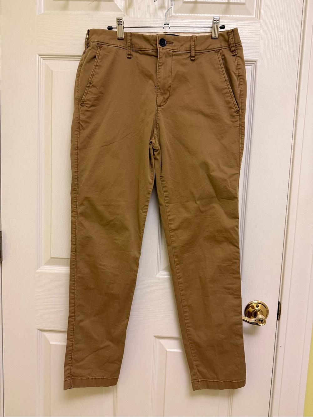 Hollister Men's Tan Chino Pants
